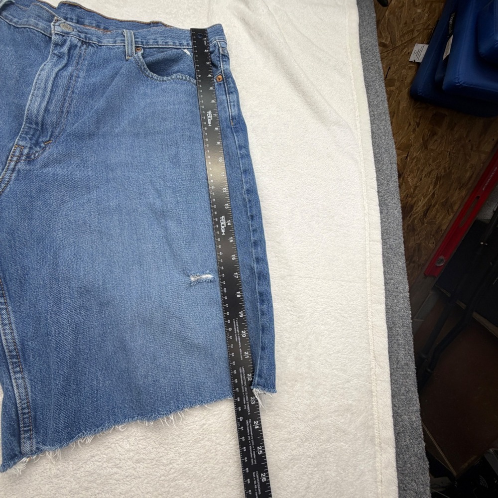 Levi's Denim Shorts Mens 38 Blue 469 Loose Fit Cut Off Distressed - Picture 11 of 12